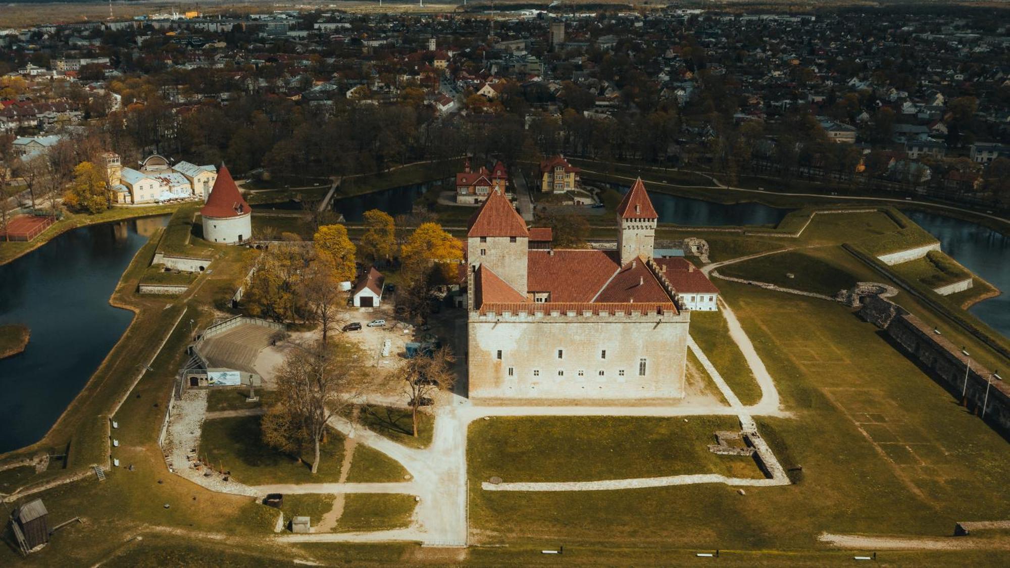 Oe Seaside Suites & Spa Kuressaare Exterior foto